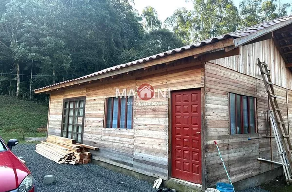 Vende-se Sítio com Casa no bairro Valada São Paulo, Rio do Sul / SC