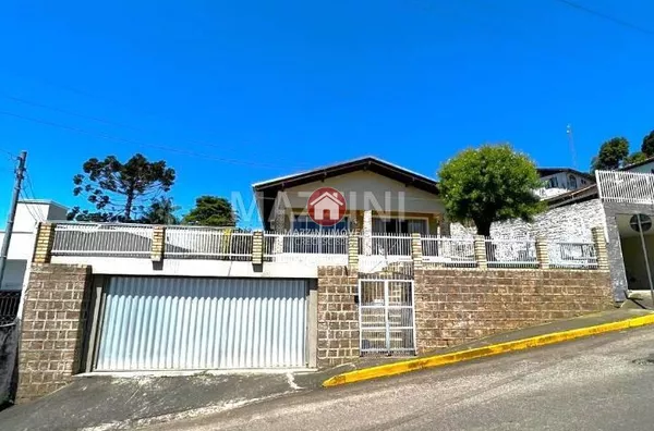 Vende-se Casa no Centro de Rio do Sul / SC