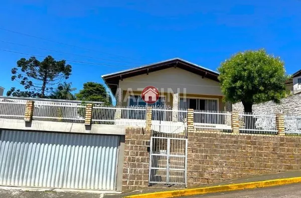 Vende-se Casa no Centro de Rio do Sul / SC