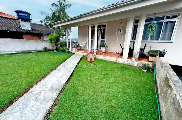 Vende-se Casa no bairro Eugênio Schneider, Rio do Sul / SC
