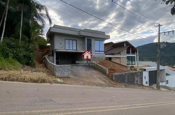 Vende-se Casa no bairro Fundo Canoas, Rio do Sul-SC