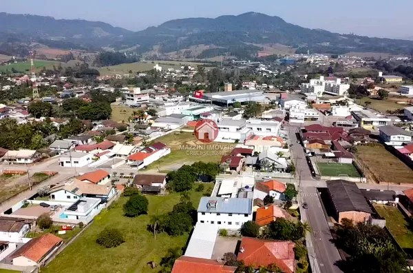 Vende-se Terreno no Centro de Lontras / SC