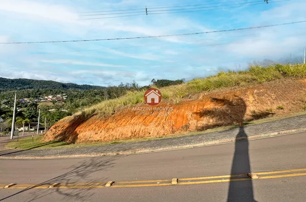 Vende-se Terreno no bairro Albertina, Rio do Sul / SC
