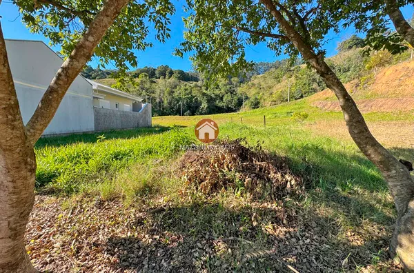 Vende-se Terreno no bairro Albertina, Rio do Sul / SC