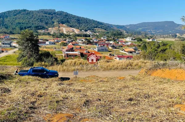 Vende-se Terreno no bairro Vila Nova, Lontras / SC