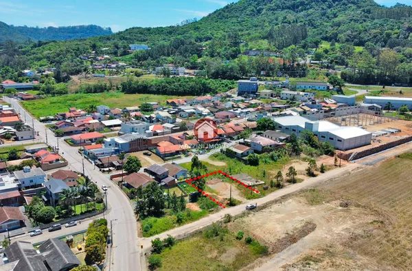 Vende-se Terreno no bairro Navegantes, Rio do Sul / SC