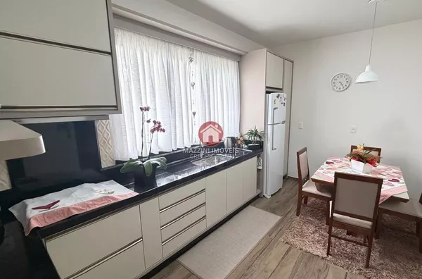 Vende-se Casa no bairro Rainha, em Rio do Sul/SC