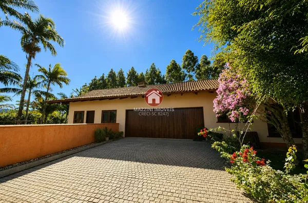 Vende-se Casa no bairro Salto Pilão, em Lontras/SC