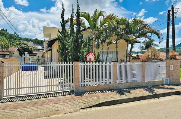 Vende-se Casa no bairro Bremer, Rio do Sul/ SC