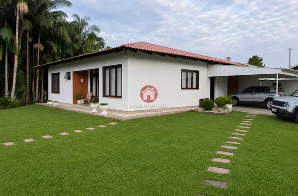 Vende-se Casa no bairro Rainha, em Rio do Sul/SC