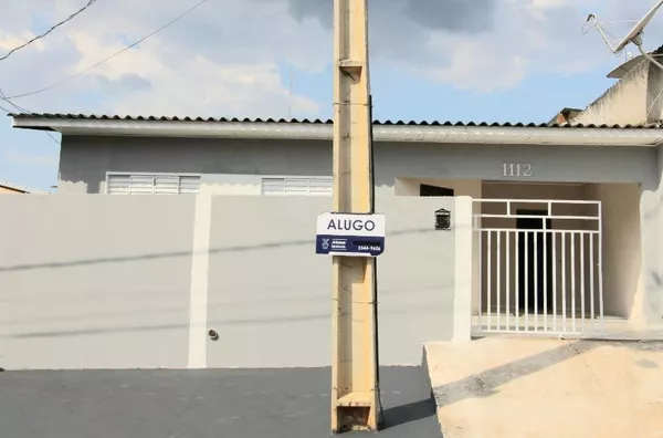 Casa com 3 dormitórios para alugar, 110 m² por R$ 2.000,00/mês - Jardim Bela Vista - Sorriso/MT - Foto 1