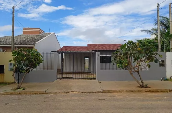 Casa com 3 dormitórios à venda, 100 m² por R$ 400.000,00 - Colinas - Sorriso/MT - Foto 1