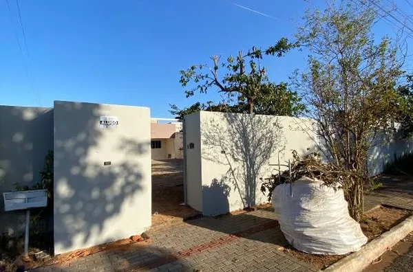 Casa com 2 dormitórios, 63 m² - venda por R$ 350.000,00 ou aluguel por R$ 1.950,00/mês - Santa Clara - Sorriso/MT - Foto 2