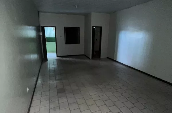 Sala comercial em galeria para aluguel,  Atalaia, Ananindeua - Foto 2