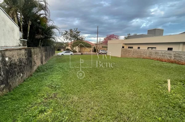 Lote à venda, 300m2, Cond.Villa Conscientia Asa Norte, Cognópolis, Foz do Iguaçu-PR