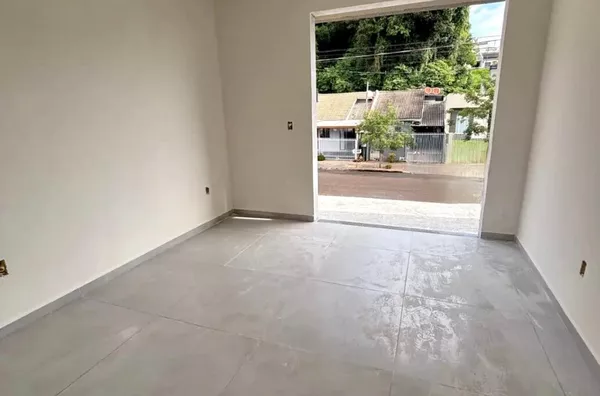 SOBRADO PARA VENDA NO BAIRRO FRARON