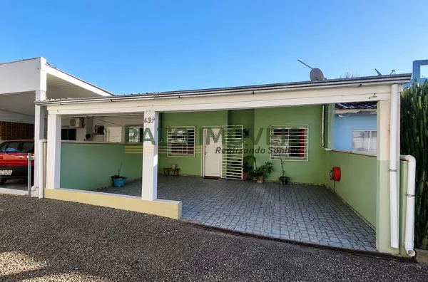 CASA PARA VENDAS NO BAIRRO FRARON