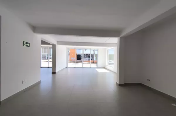 SALA COMERCIAL PARA LOCAÇÃO NO CENTRO