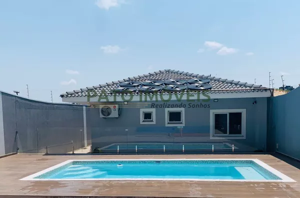CASA COM PISCINA PARA VENDA NO BAIRRO BOQUEIRÃO