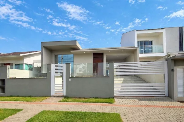 CASA PARA VENDA NO BAIRRO MENINO DEUS