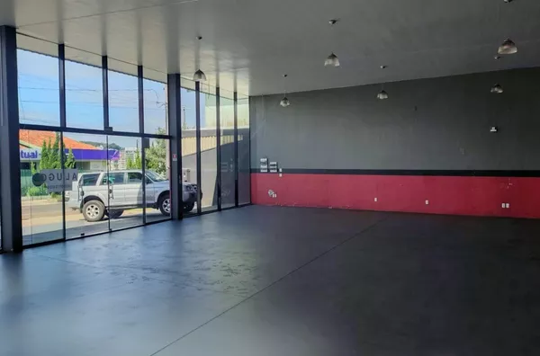 SALA COMERCIAL PARA LOCAÇÃO NO CENTRO 