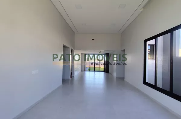 CASA DE ALTO PADRÃO PARA VENDA NO BAIRRO MENINO DEUS