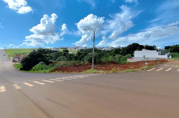 TERRENO DE ESQUINA PARA VENDA NO BAIRRO FRARON