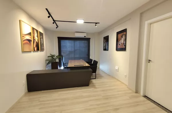 SALA COMERCIAL PARA LOCAÇÃO NO CENTRO