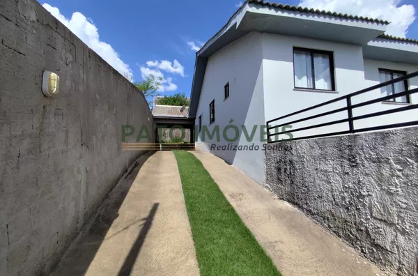 CASA COM EXCELENTE PADRÃO NO BAIRRO FRARON