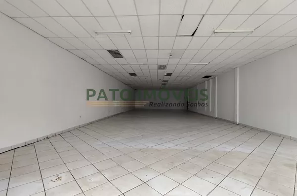 SALA COMERCIAL PARA LOCAÇÃO NO CENTRO