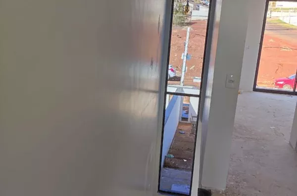 TRIPLEX  COM EXCELENTE ACABAMENTO