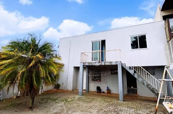 CASA DE ALTO PADRÃO NO BAIRRO SANTA TERESINHA