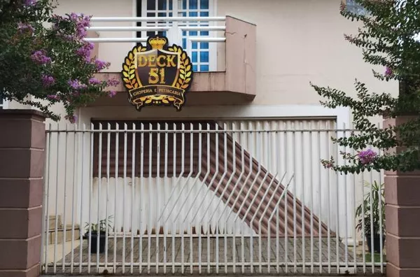 CASA PARA VENDA NO BAIRRO MENINO DEUS