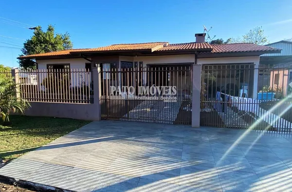 CASA PARA VENDA NO CENTRO DE VITORINO 