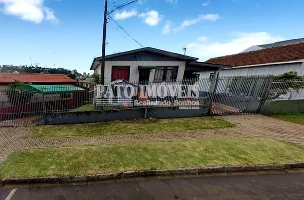 TERRENO COM CASA DE MADEIRA PARA VENDA NO BAIRRO SANTA TEREZINHA