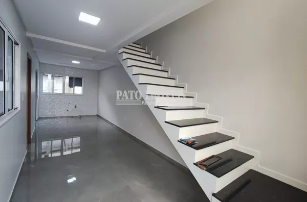 SOBRADO PARA VENDA NO BAIRRO FRARON