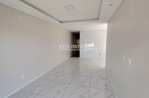 CASA Á VENDA NO BAIRRO FRARON