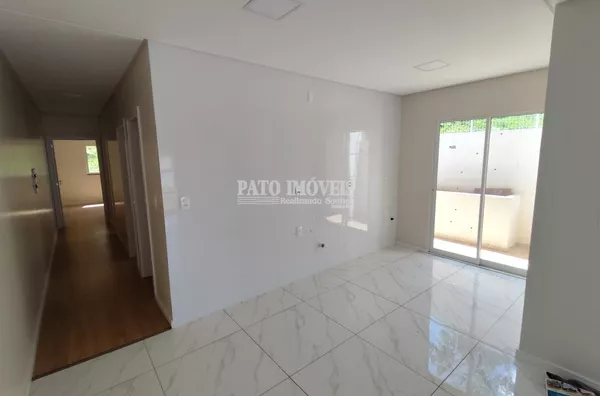 CASA Á VENDA NO BAIRRO FRARON