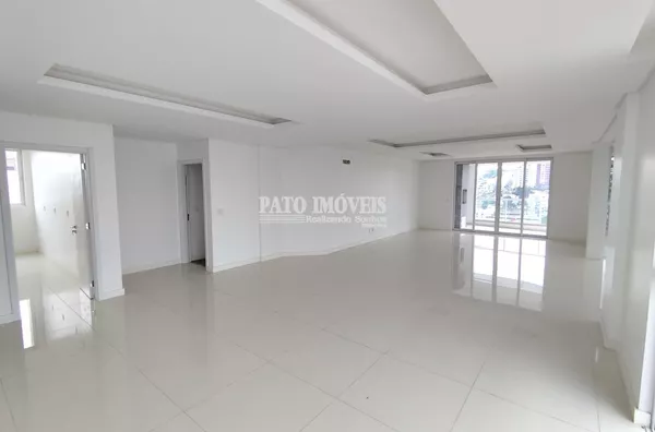 Apartamento no Edifício Octaviano Marcante