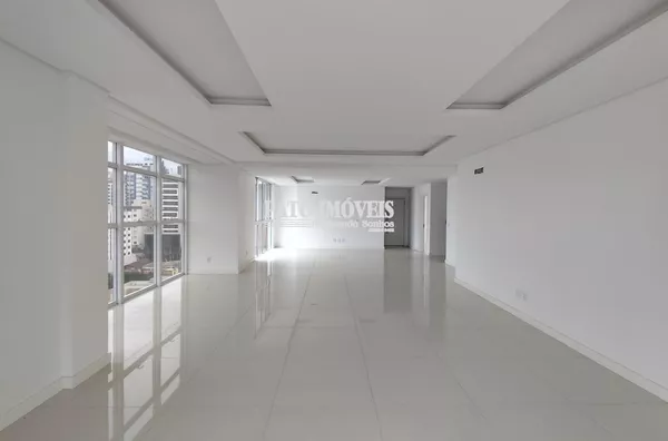 Apartamento no Edifício Octaviano Marcante