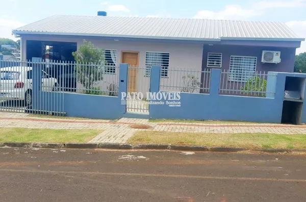 CASA PARA VENDA NO BAIRRO PINHEIRINHO