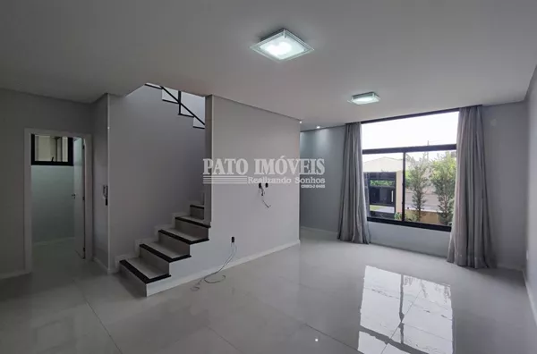 SOBRADO PARA VENDA NO BAIRRO FRARON