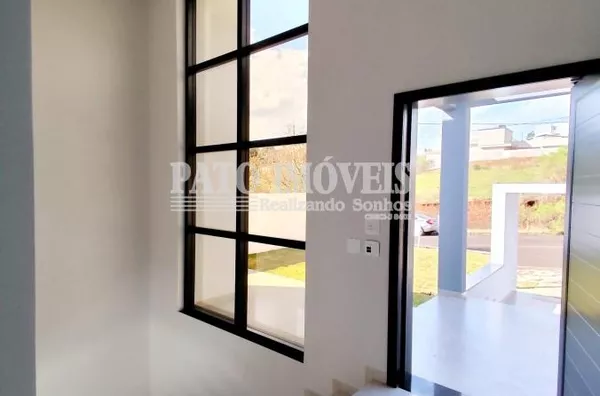 CASA DE ALTO PADRÃO PARA VENDA PRÓXIMA DO SHOPPING PATO BRANCO
