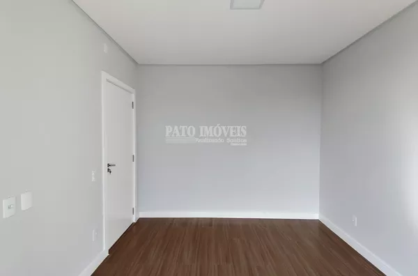 CASA DE ALTO PADRÃO PARA VENDA PRÓXIMA DO SHOPPING PATO BRANCO