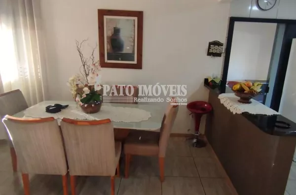 CASA Á VENDA NO BAIRRO VILA ISABEL