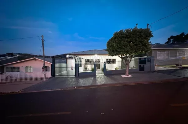 CASA  PARA VENDA NO BAIRRO CRISTO REI