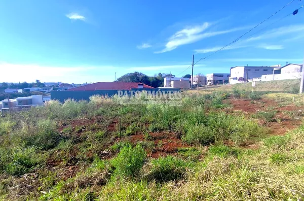 TERRENO DE ESQUINA PARA VENDA NO BAIRRO PINHEIRINHO