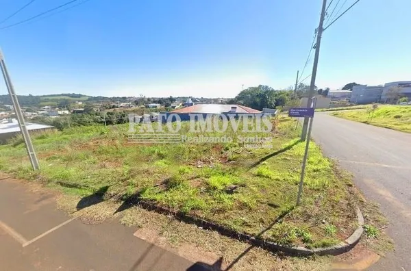 TERRENO DE ESQUINA PARA VENDA NO BAIRRO PINHEIRINHO
