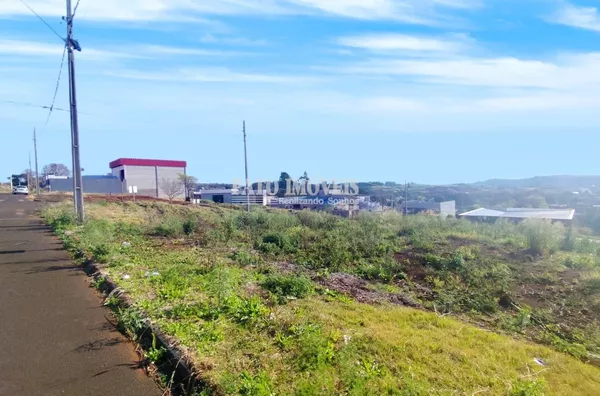 TERRENO DE ESQUINA PARA VENDA NO BAIRRO PINHEIRINHO