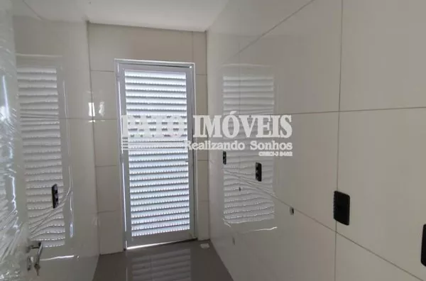 SOBRADO PARA VENDA NO BAIRRO PAGNONCELLI